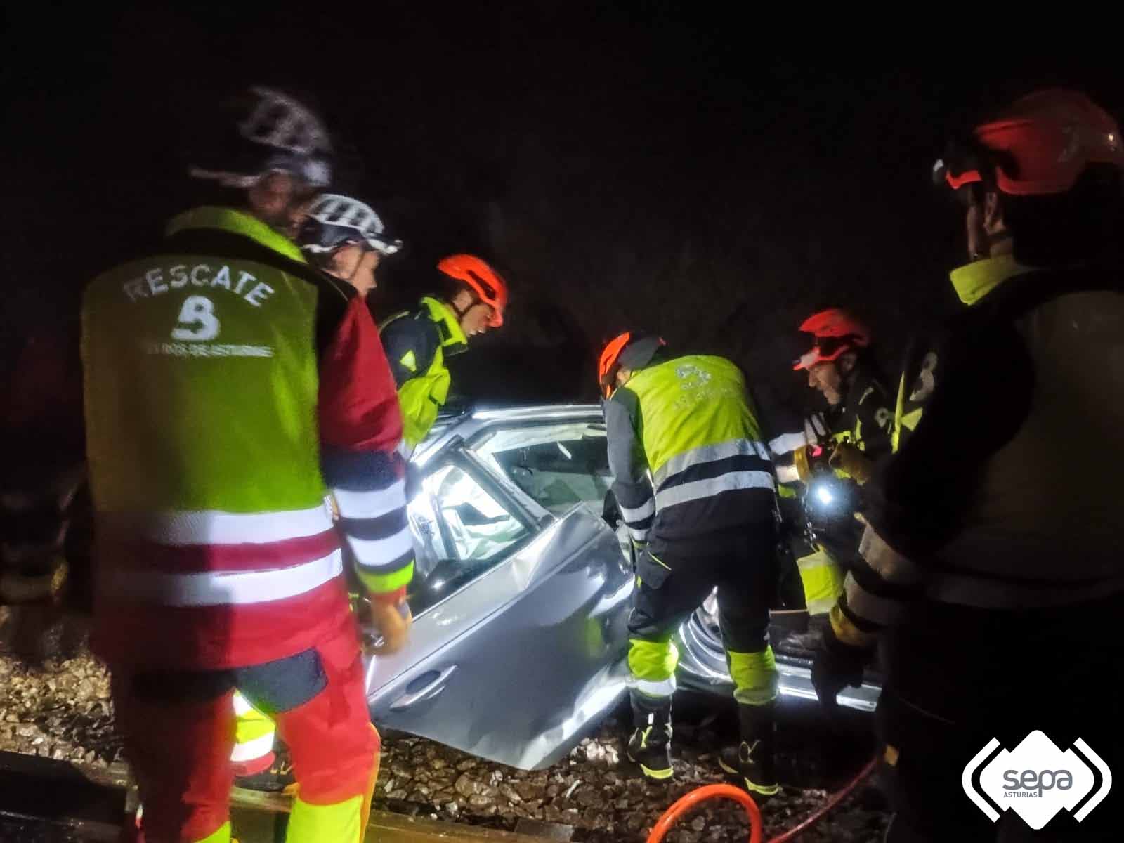 Equipo de bomberos en Corvera.