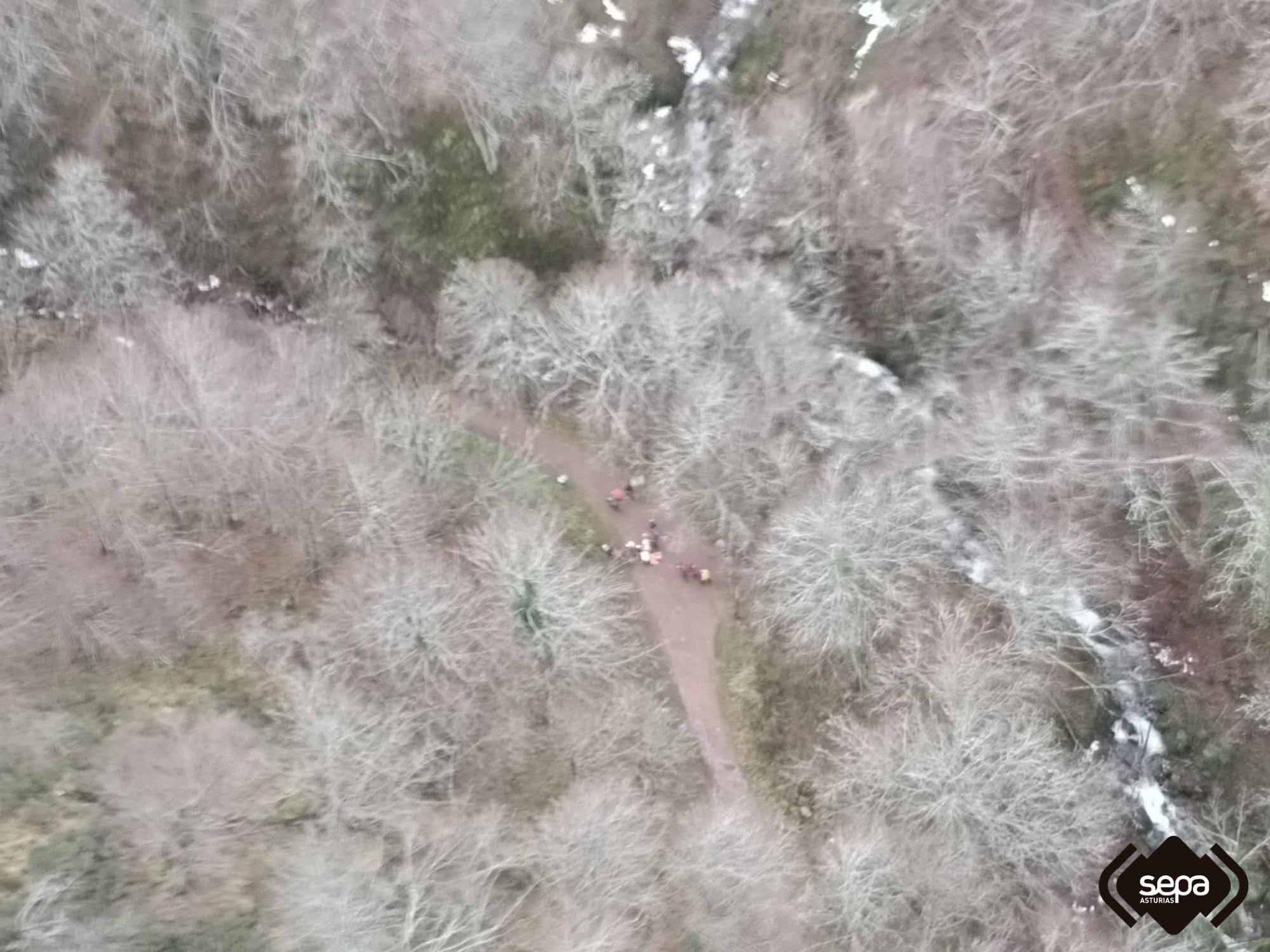 Intervencin del Grupo de Rescate en la cascada del Xiblu en Teverga.